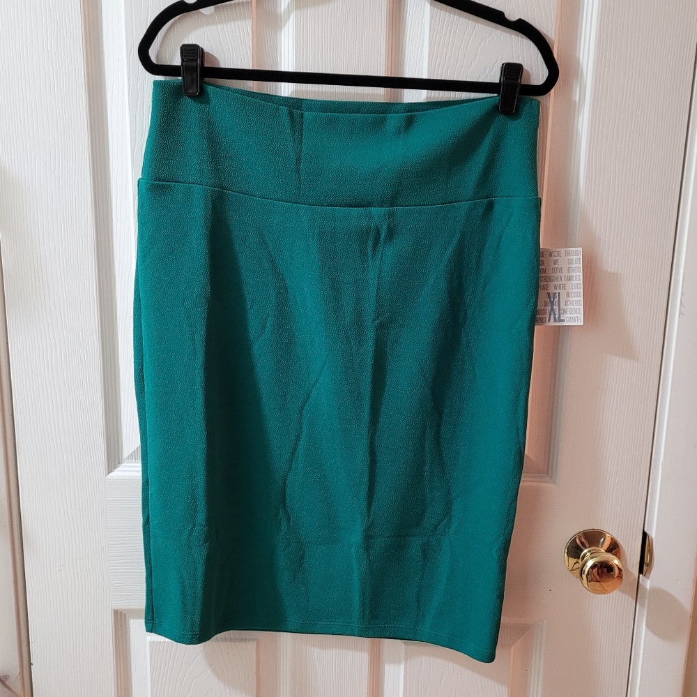 NWOT Lularoe Cassie pencil skirt